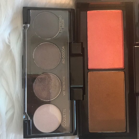 Laura Mercier Travel Size Cheek Eye and Lip Kit - Picture 2 of 6